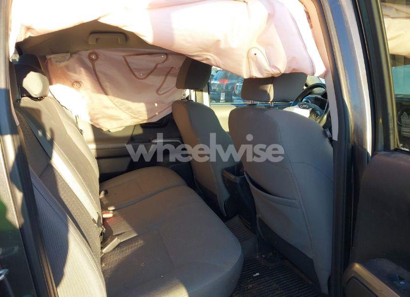 Photo 8 of 2019 Toyota Tacoma SR5 V6 (VIN 3TMDZ5BNXKM057223)