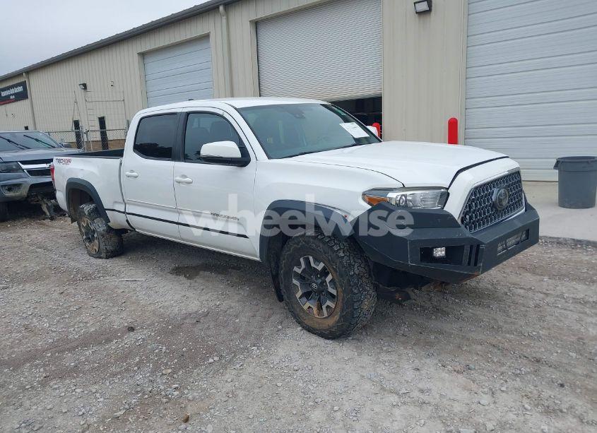 2019 Toyota Tacoma TRD OFF ROAD (VIN 3TMDZ5BNXKM074085) main photo