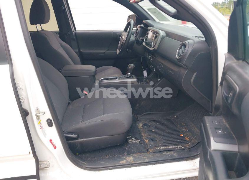 Photo 5 of 2019 Toyota Tacoma TRD OFF ROAD (VIN 3TMDZ5BNXKM074085)