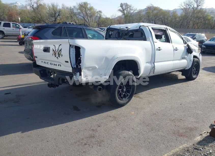 Photo 4 of 2022 Toyota Tacoma SR5 V6 (VIN 3TMDZ5BNXNM122169)