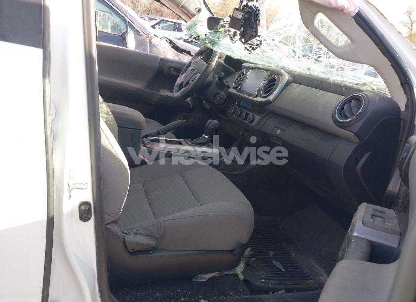 Photo 5 of 2022 Toyota Tacoma SR5 V6 (VIN 3TMDZ5BNXNM122169)