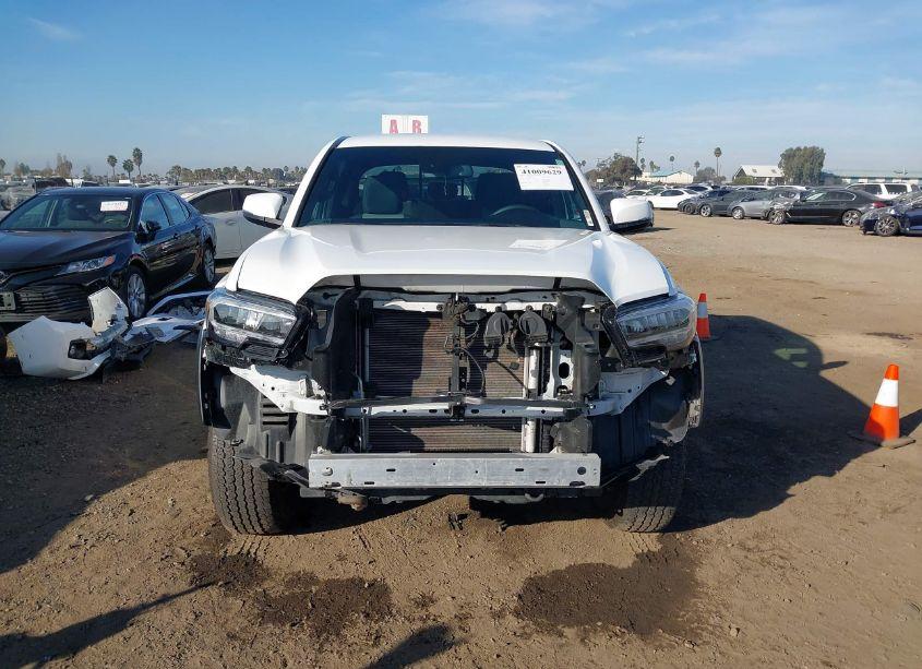 Photo 13 of 2023 Toyota Tacoma TRD OFF ROAD (VIN 3TMDZ5BNXPM147785)