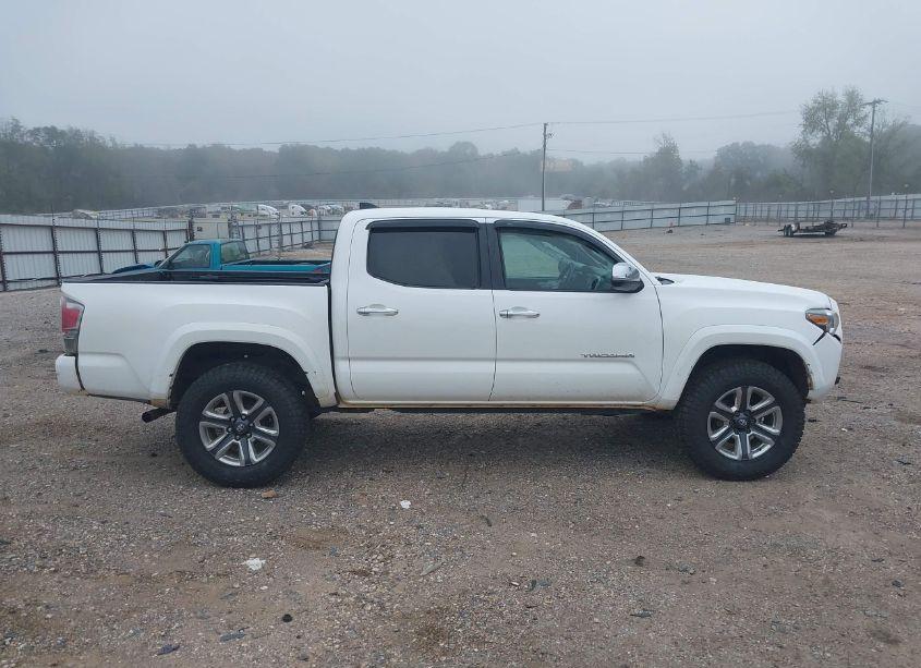 Photo 14 of 2016 Toyota Tacoma LIMITED (VIN 3TMEZ5CN0GM009160)