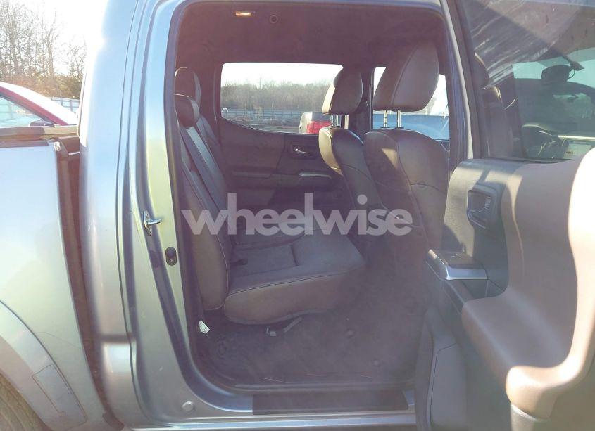 Photo 8 of 2016 Toyota Tacoma LIMITED (VIN 3TMEZ5CN4GM016824)