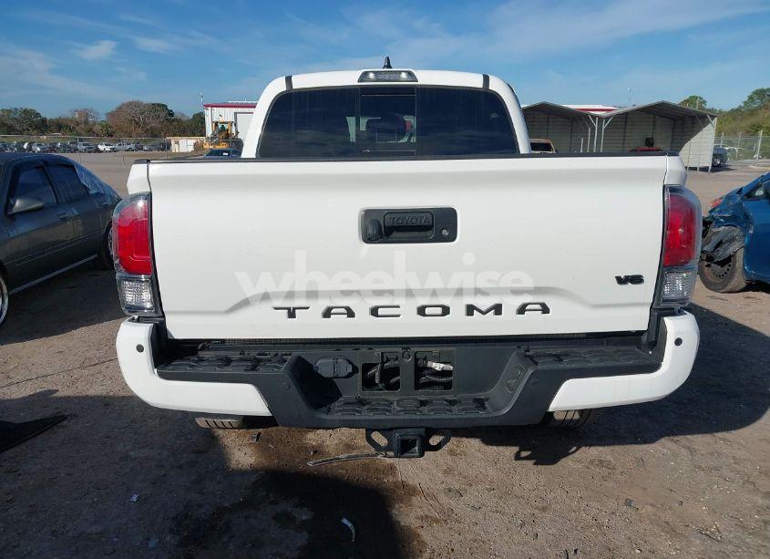 Photo 17 of 2022 Toyota Tacoma LIMITED (VIN 3TMEZ5CN7NM193610)