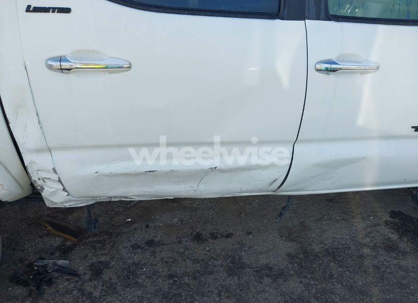 Photo 6 of 2022 Toyota Tacoma LIMITED (VIN 3TMEZ5CN7NM193610)