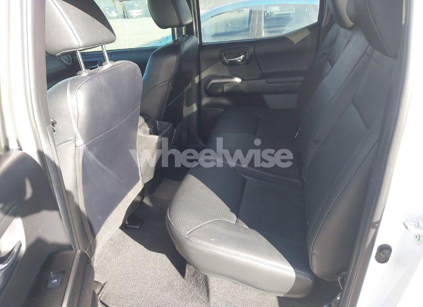 Photo 8 of 2022 Toyota Tacoma LIMITED (VIN 3TMEZ5CN7NM193610)