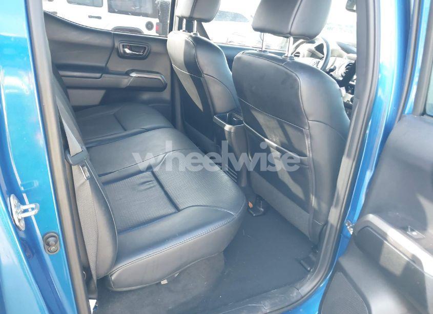 Photo 8 of 2018 Toyota Tacoma LIMITED (VIN 3TMEZ5CN9JM064925)