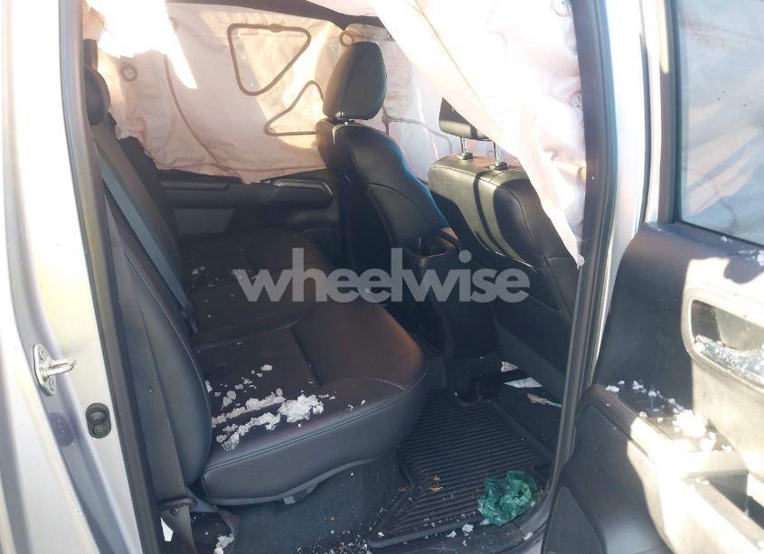 Photo 8 of 2018 Toyota Tacoma LIMITED (VIN 3TMGZ5AN0JM169333)