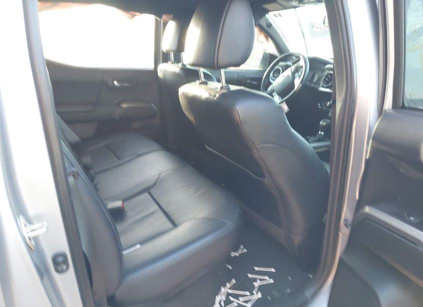 Photo 8 of 2018 Toyota Tacoma LIMITED (VIN 3TMGZ5AN0JM179215)