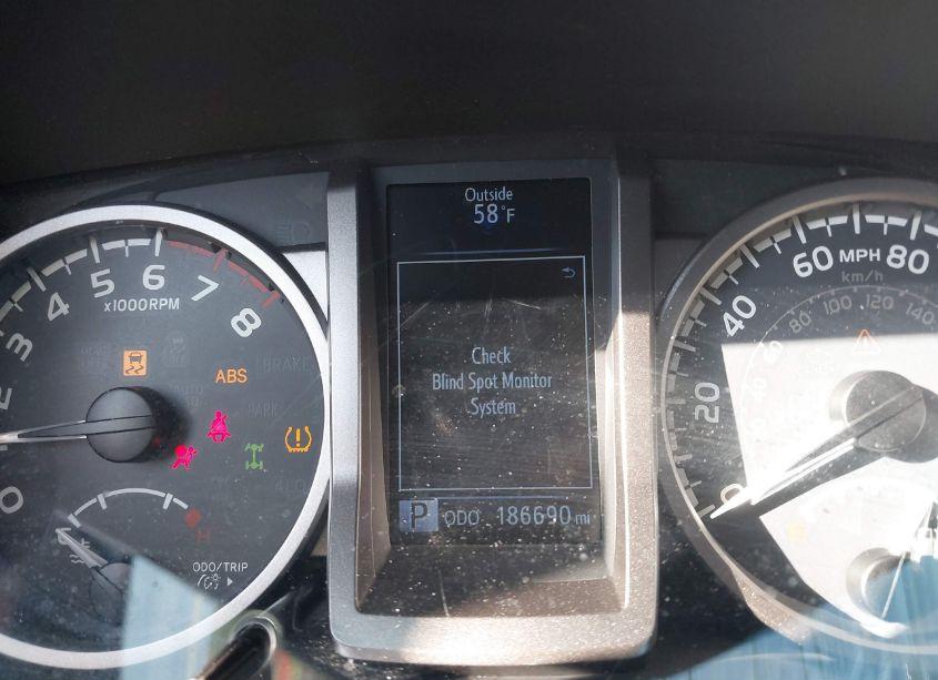 Photo 7 of 2016 Toyota Tacoma LIMITED (VIN 3TMGZ5AN2GM016106)