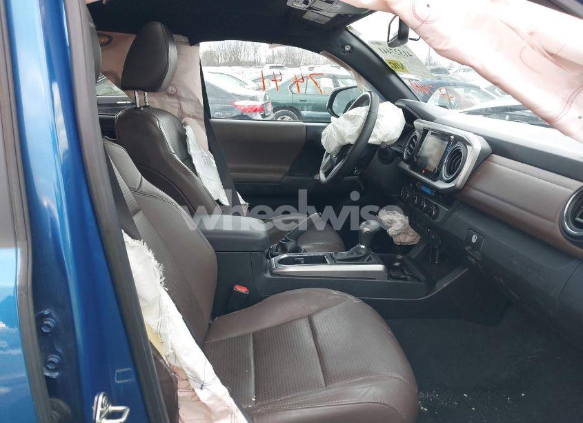 Photo 5 of 2017 Toyota Tacoma LIMITED (VIN 3TMGZ5AN2HM071673)