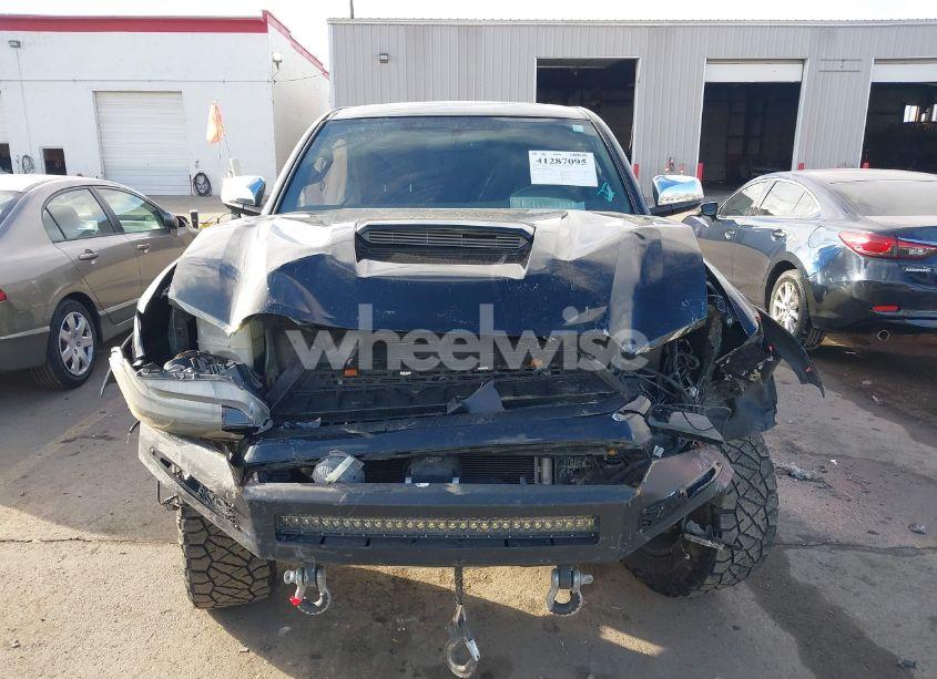 Photo 12 of 2016 Toyota Tacoma LIMITED (VIN 3TMGZ5AN3GM030032)
