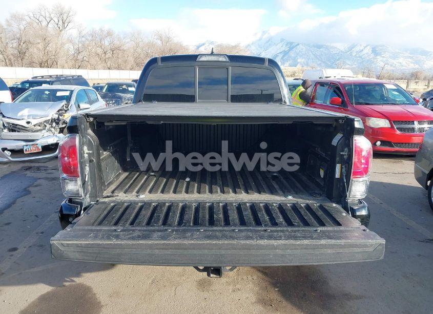 Photo 16 of 2016 Toyota Tacoma LIMITED (VIN 3TMGZ5AN3GM030032)
