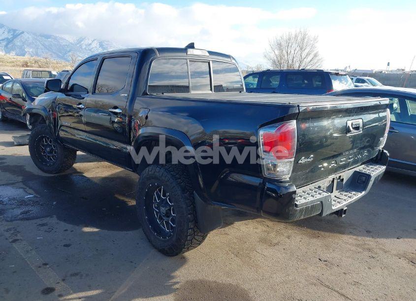 Photo 3 of 2016 Toyota Tacoma LIMITED (VIN 3TMGZ5AN3GM030032)