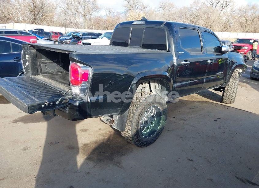 Photo 4 of 2016 Toyota Tacoma LIMITED (VIN 3TMGZ5AN3GM030032)