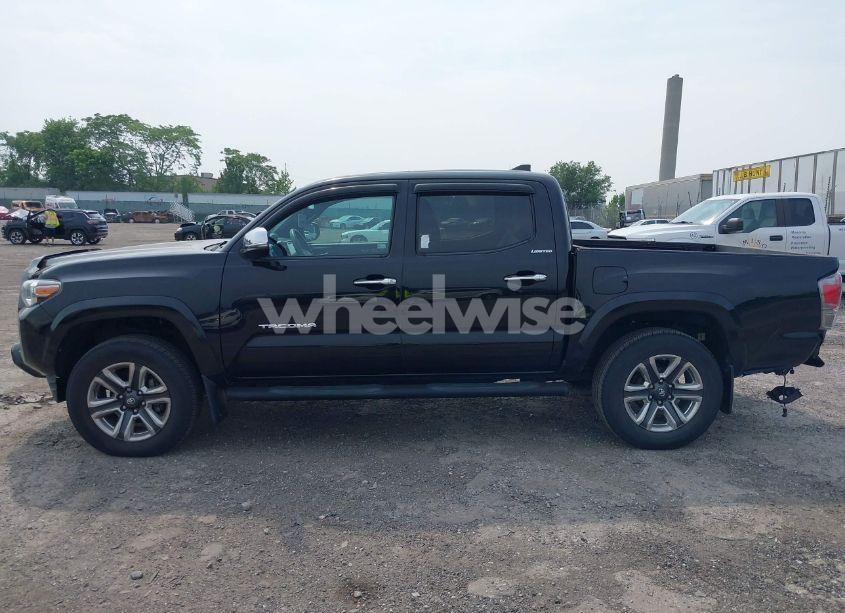 Photo 13 of 2017 Toyota Tacoma LIMITED (VIN 3TMGZ5AN3HM087395)