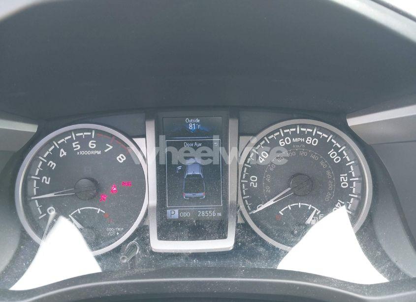 Photo 7 of 2017 Toyota Tacoma LIMITED (VIN 3TMGZ5AN3HM087395)