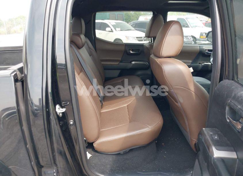 Photo 8 of 2017 Toyota Tacoma LIMITED (VIN 3TMGZ5AN3HM087395)