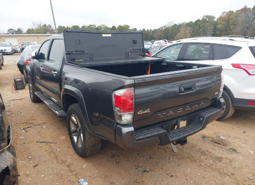 Photo 3 of 2018 Toyota Tacoma LIMITED (VIN 3TMGZ5AN3JM127030)