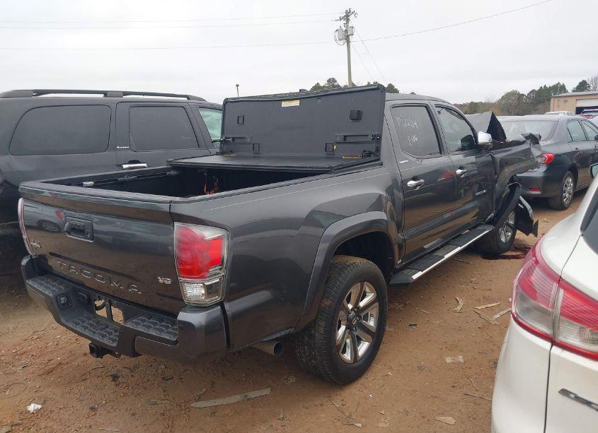 Photo 4 of 2018 Toyota Tacoma LIMITED (VIN 3TMGZ5AN3JM127030)