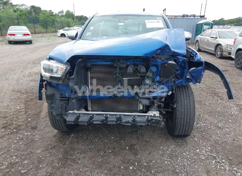 Photo 12 of 2018 Toyota Tacoma LIMITED (VIN 3TMGZ5AN4JM158951)