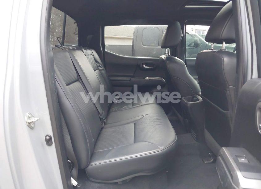 Photo 8 of 2020 Toyota Tacoma LIMITED (VIN 3TMGZ5AN4LM293639)