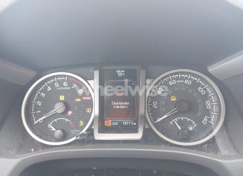 Photo 7 of 2022 Toyota Tacoma LIMITED (VIN 3TMGZ5AN4NM526146)