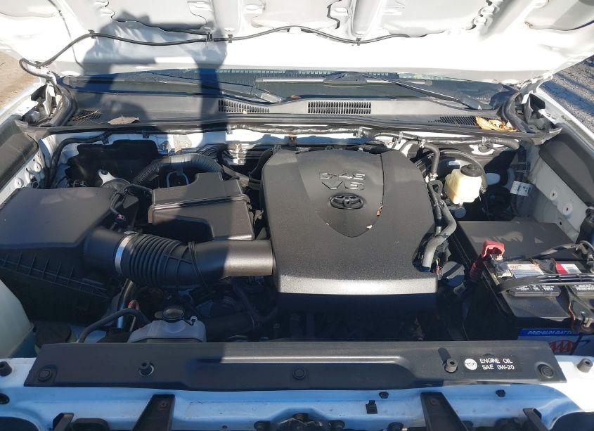 Photo 10 of 2017 Toyota Tacoma LIMITED (VIN 3TMGZ5AN5HM054298)