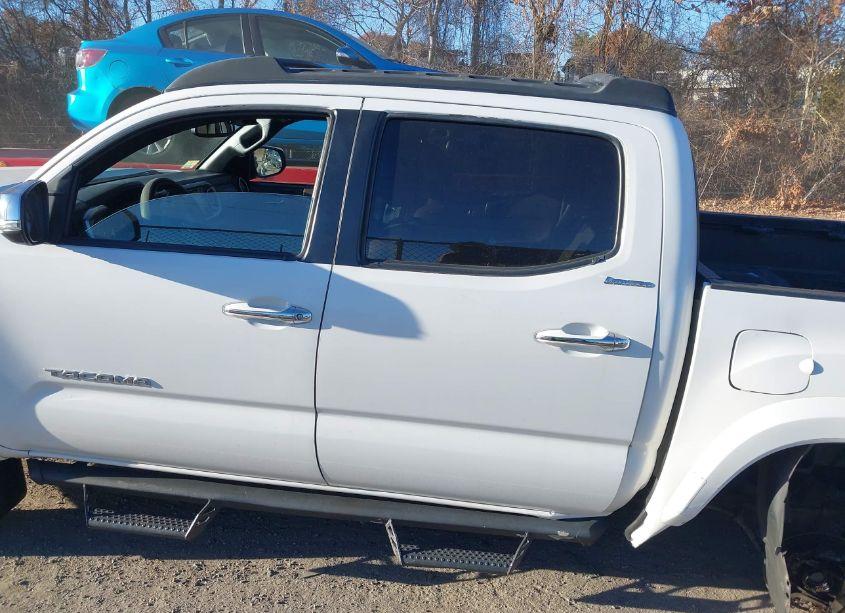 Photo 14 of 2017 Toyota Tacoma LIMITED (VIN 3TMGZ5AN5HM054298)