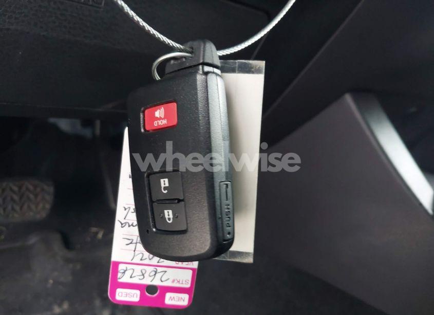 Photo 11 of 2021 Toyota Tacoma LIMITED (VIN 3TMGZ5AN6MM400773)
