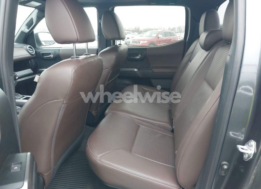 Photo 8 of 2021 Toyota Tacoma LIMITED (VIN 3TMGZ5AN6MM400773)