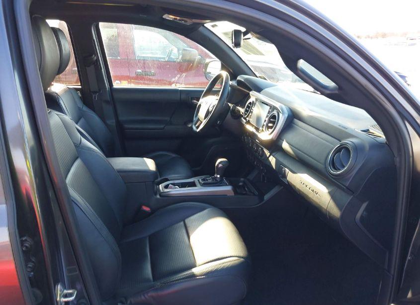 Photo 5 of 2020 Toyota Tacoma LIMITED (VIN 3TMGZ5AN7LM292906)