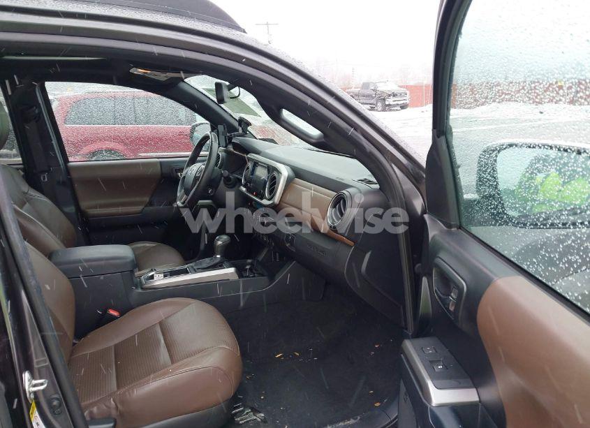 Photo 5 of 2017 Toyota Tacoma LIMITED (VIN 3TMGZ5AN9HM087076)