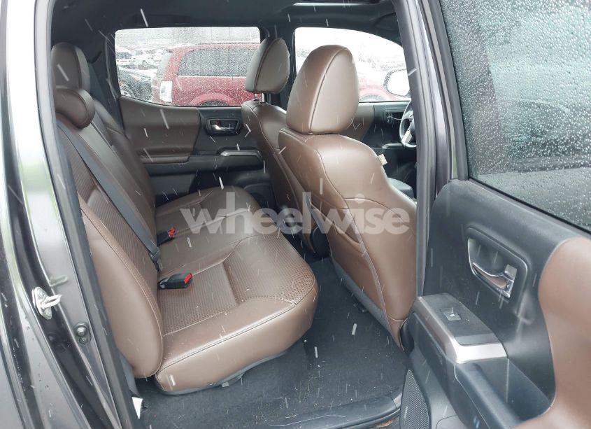 Photo 8 of 2017 Toyota Tacoma LIMITED (VIN 3TMGZ5AN9HM087076)