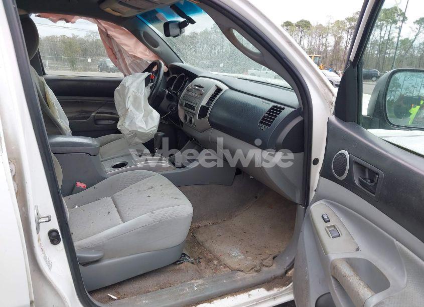Photo 5 of 2011 Toyota Tacoma PRERUNNER V6 (VIN 3TMJU4GN0BM110662)