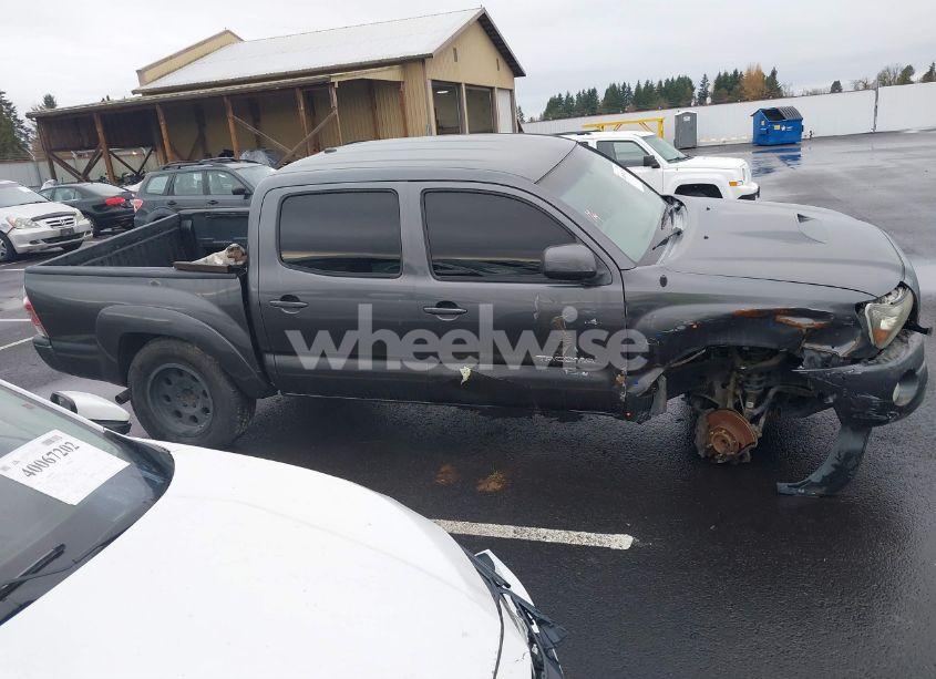 Photo 14 of 2011 Toyota Tacoma PRERUNNER V6 (VIN 3TMJU4GN0BM119829)
