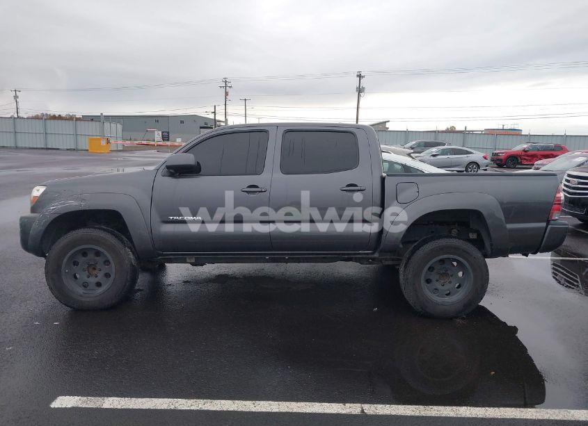 Photo 15 of 2011 Toyota Tacoma PRERUNNER V6 (VIN 3TMJU4GN0BM119829)