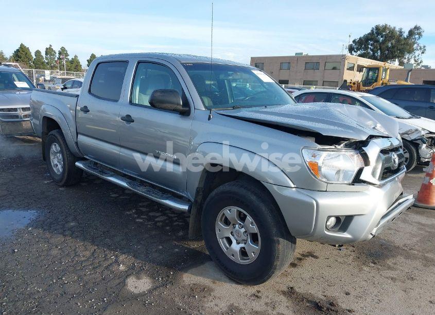 2014 Toyota Tacoma PRERUNNER V6 (VIN 3TMJU4GN0EM163253) main photo
