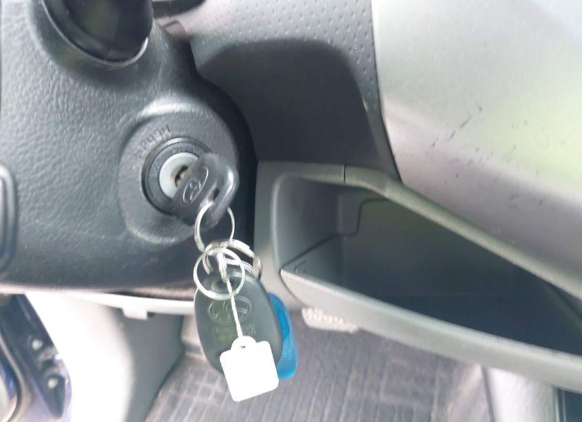 Photo 11 of 2014 Toyota Tacoma PRERUNNER V6 (VIN 3TMJU4GN0EM172650)