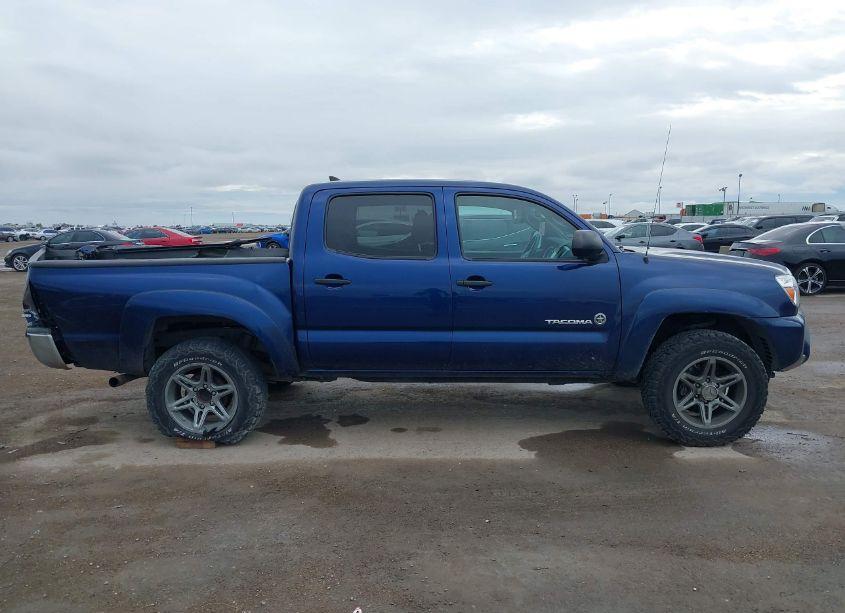 Photo 13 of 2014 Toyota Tacoma PRERUNNER V6 (VIN 3TMJU4GN0EM172650)