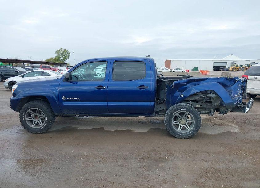 Photo 14 of 2014 Toyota Tacoma PRERUNNER V6 (VIN 3TMJU4GN0EM172650)