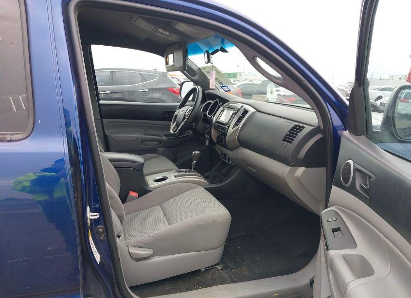 Photo 5 of 2014 Toyota Tacoma PRERUNNER V6 (VIN 3TMJU4GN0EM172650)