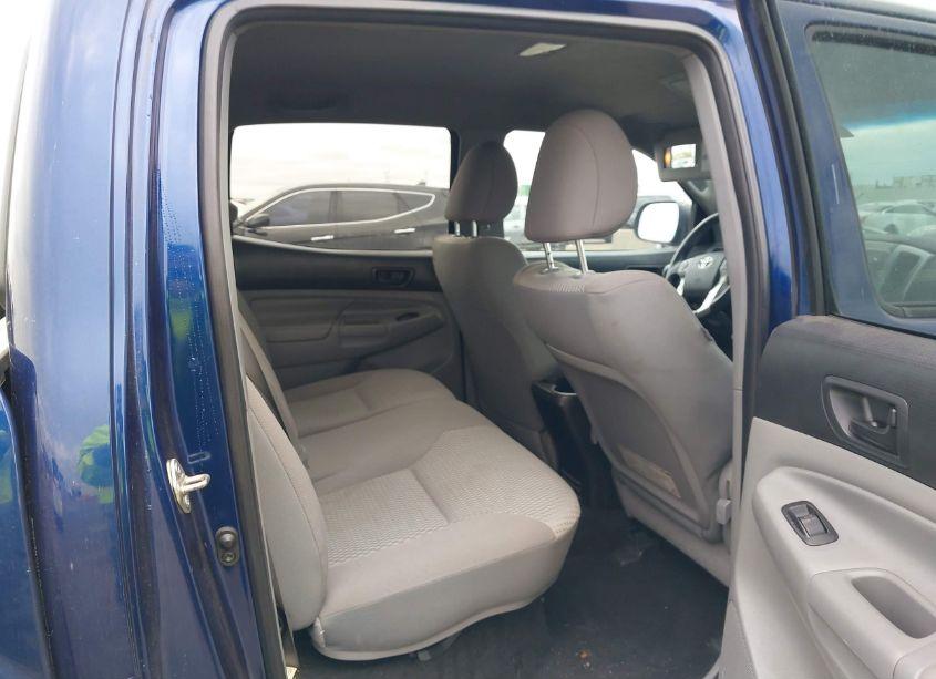 Photo 8 of 2014 Toyota Tacoma PRERUNNER V6 (VIN 3TMJU4GN0EM172650)