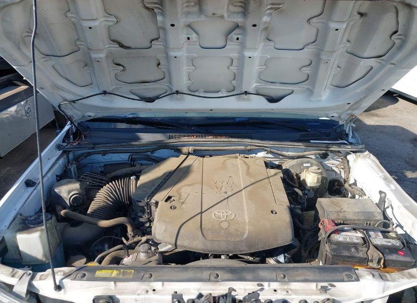 Photo 10 of 2015 Toyota Tacoma DOUBLE CAB PRERUNNER (VIN 3TMJU4GN0FM176912)