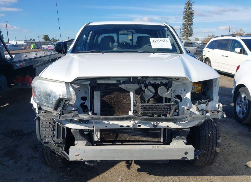 Photo 13 of 2015 Toyota Tacoma DOUBLE CAB PRERUNNER (VIN 3TMJU4GN0FM176912)