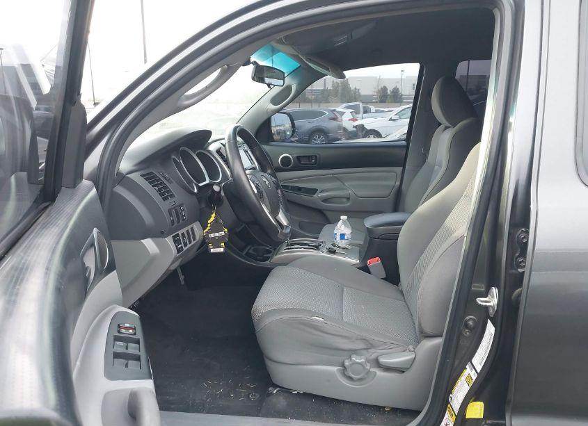 Photo 5 of 2015 Toyota Tacoma DOUBLE CAB PRERUNNER (VIN 3TMJU4GN0FM186257)