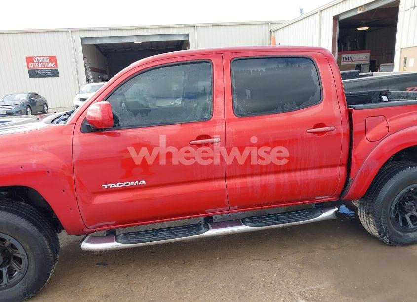 Photo 14 of 2010 Toyota Tacoma PRERUNNER V6 (VIN 3TMJU4GN1AM094552)