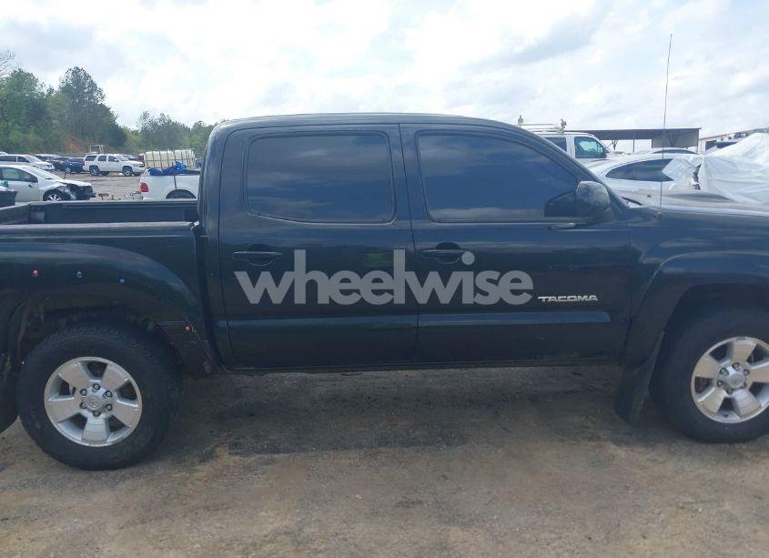 Photo 14 of 2011 Toyota Tacoma PRERUNNER V6 (VIN 3TMJU4GN1BM112470)