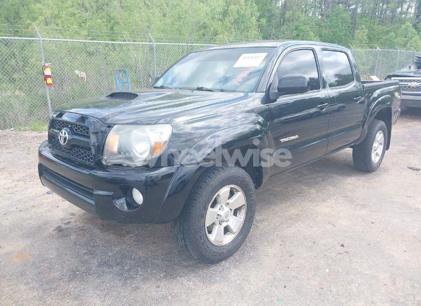 Photo 2 of 2011 Toyota Tacoma PRERUNNER V6 (VIN 3TMJU4GN1BM112470)